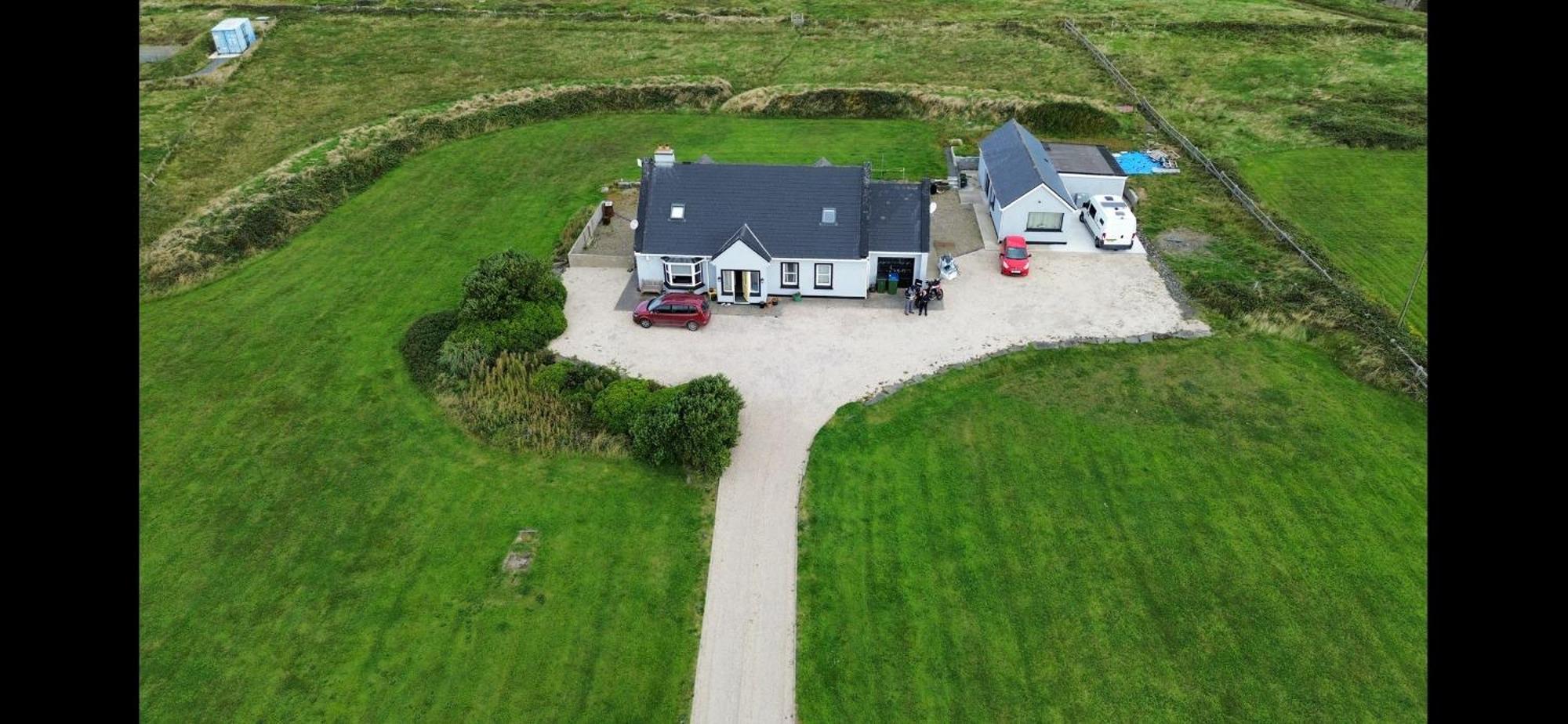 Cois Na Mara Bridges Of Ross V15 T677 Bed and Breakfast Kilbaha Eksteriør billede